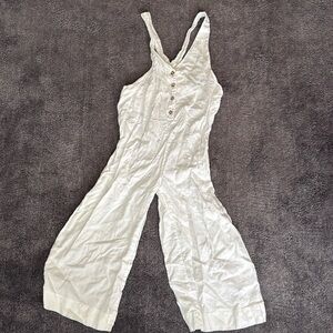 Rhythm linen white button up jumpsuit overalls 100% linen cropped leg size 6